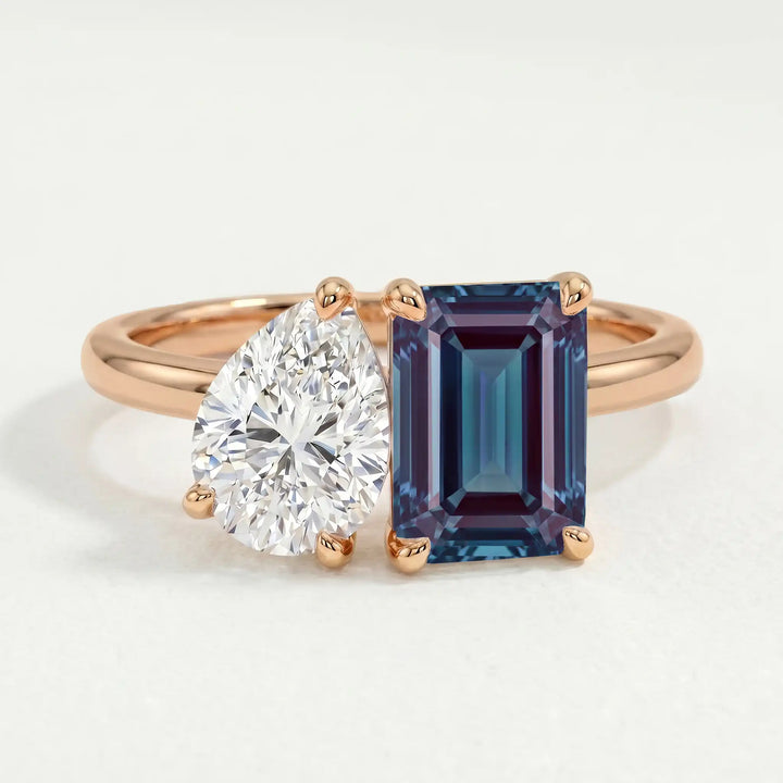 COMET - Toi Et Moi Alexandrite Emerald & Lab Diamond Pear Cut Ring 18k Rose Gold