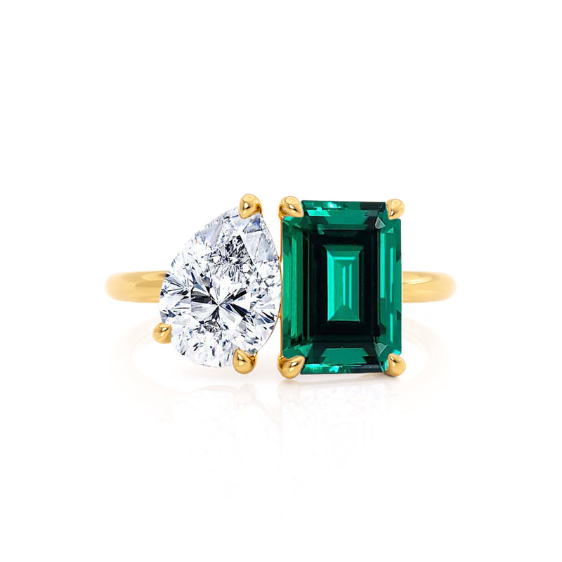 COMET - Toi Et Moi Chatham® Green Emerald & Lab Diamond Pear Cut Ring 18k Yellow Gold