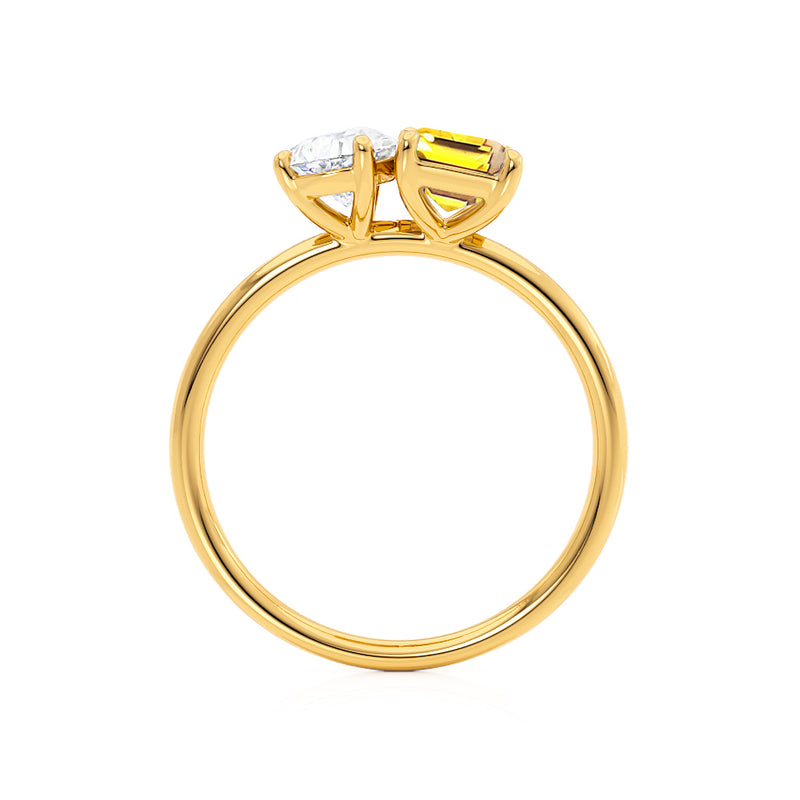 COMET - Toi Et Moi Chatham® Yellow Sapphire Emerald & Lab Diamond Pear Cut Ring 18k Yellow Gold