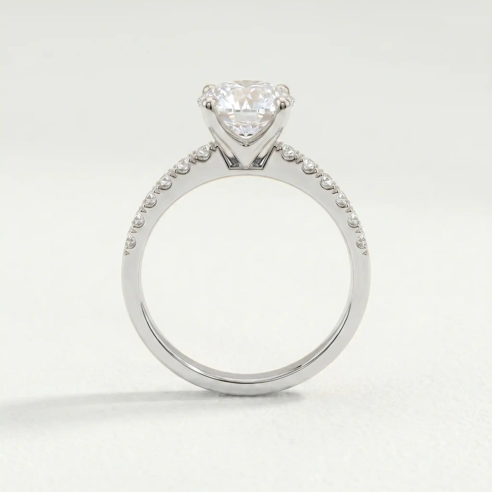 GISELLE - Round Lab Diamond 18k White Gold Solitaire Ring