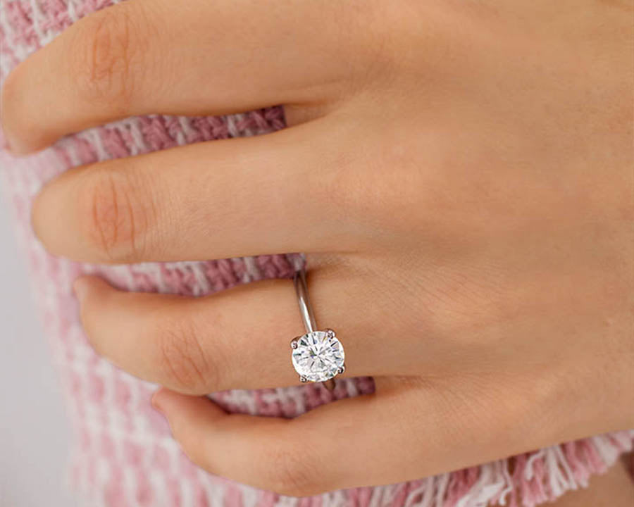 Your guide to choosing a Moissanite Engagement Ring – Lily Arkwright