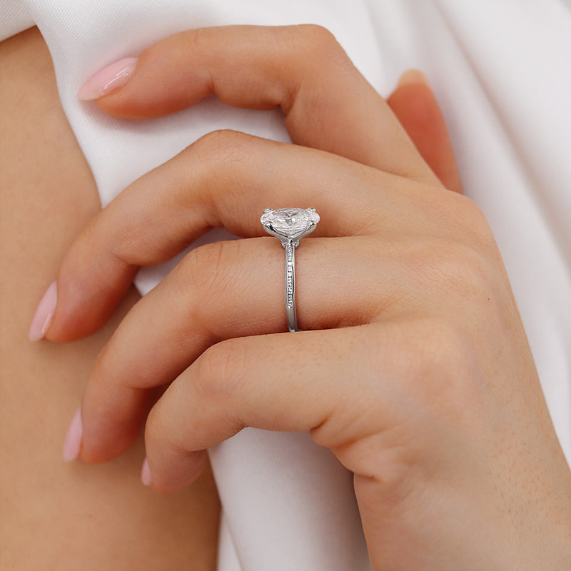 Dainty Horizontal Oval Engagement Rings Iris Oval Moissanite 18k