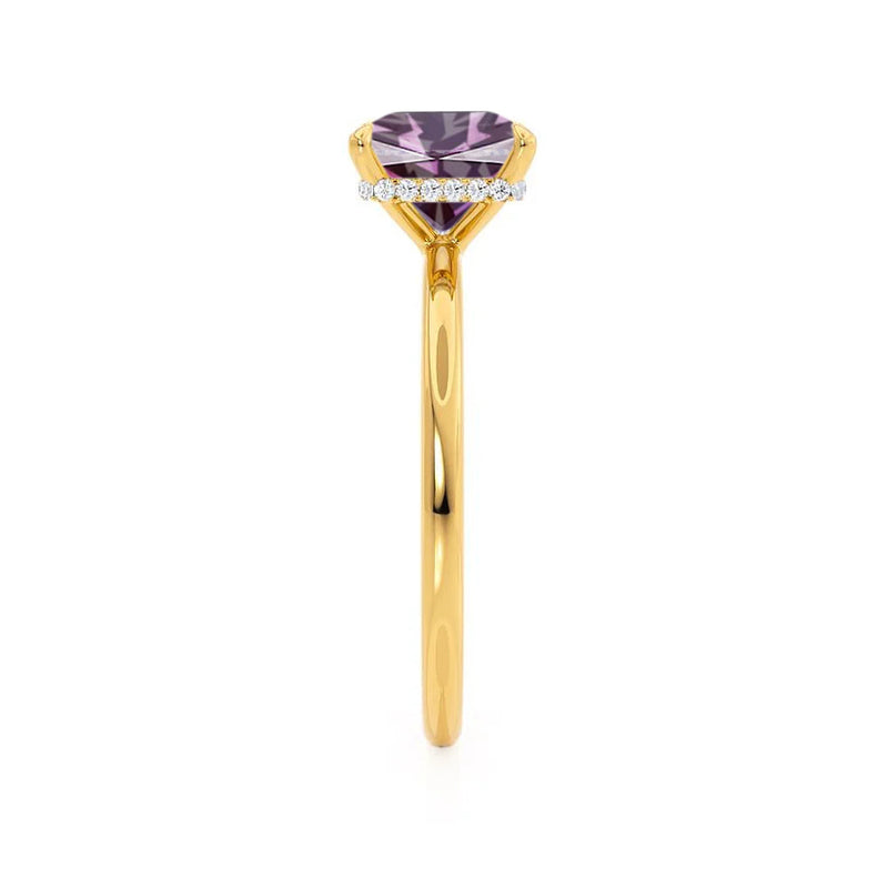 PARIS - Chatham® Princess Alexandrite & Diamond 18k Yellow Gold Petite Hidden Halo