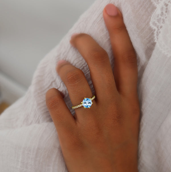 LILLIE LUXE - Chatham® Round Aqua Spinel Solitaire Engagement Ring 18k Yellow Gold
