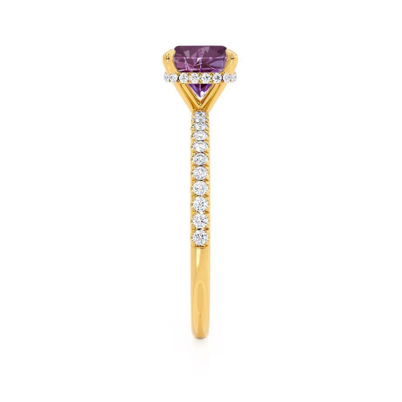 LIVELY - Chatham® Cushion Alexandrite 18k Yellow Gold Petite Hidden Halo Pavé Shoulder Set Ring
