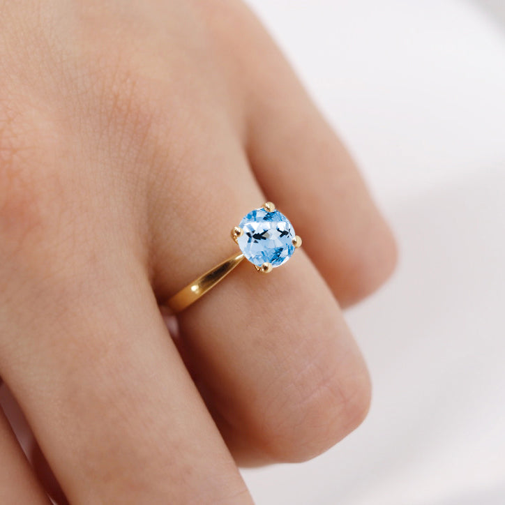 LOTTIE - Chatham® Round Aqua Spinel Solitaire Engagement Ring 18k Yellow Gold
