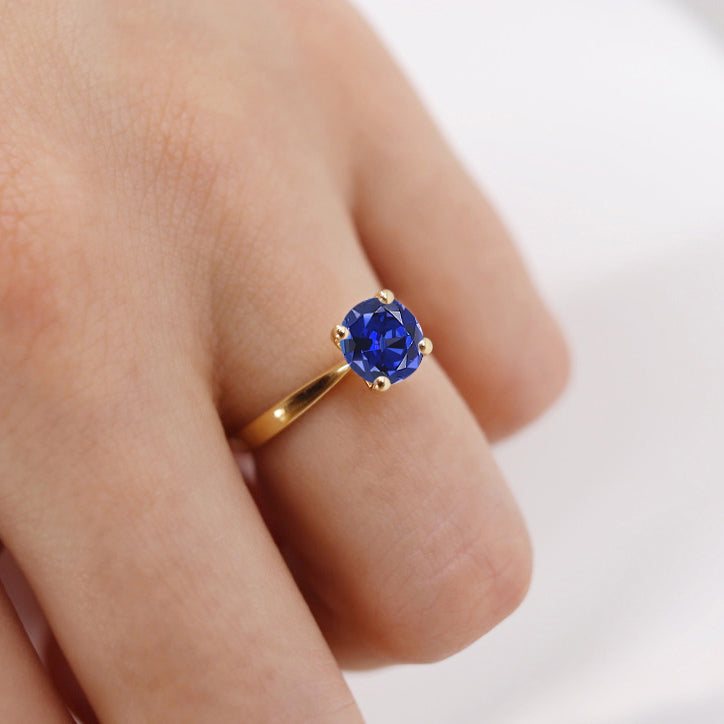 LOTTIE - Chatham® Round Blue Sapphire Solitaire Engagement Ring 18k Yellow Gold