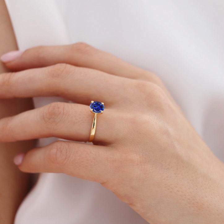 LOTTIE - Chatham® Round Blue Sapphire Solitaire Engagement Ring 18k Yellow Gold