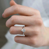 LULU - Pear Lab Diamond 18k White Gold Petite Solitaire