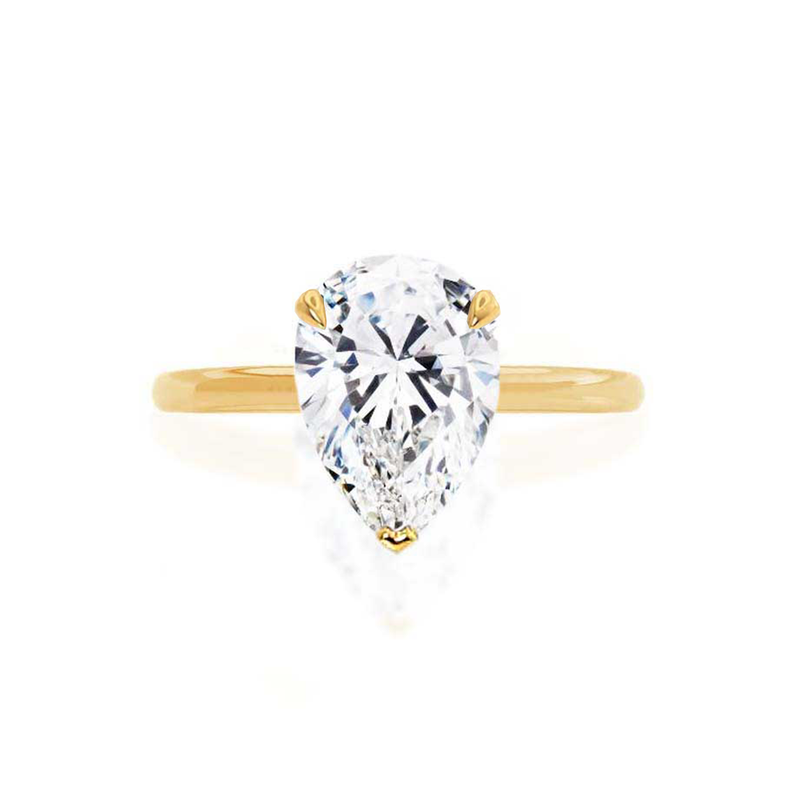 PARIS - Pear Lab Diamond 18k Yellow Gold Hidden Halo