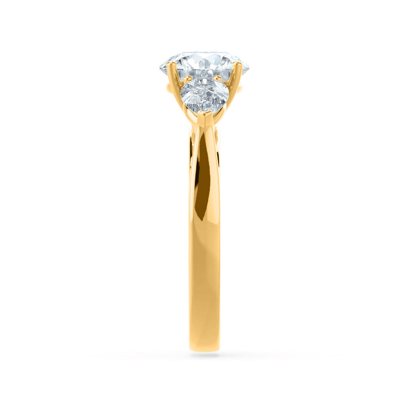 BLOSSOM - Oval Lab Diamond & Pear Lab Diamond 18k Yellow Gold Trilogy Ring