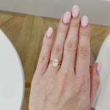 Commemorating Love with a Tailor-Made Engagement Ring Commemorating Love with a Tailor-Made Engagement Ring