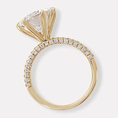 Dinnington’s Diamonds: Manchester’s Sparkling Engagement Rings